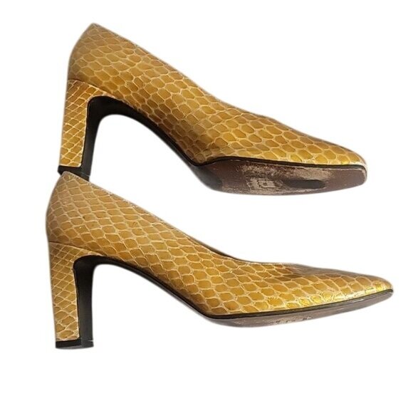 Stuart Weitzman Yellow Snakeskin Leather Block Heels Womens Shoes Made In Spain - Picture 2 of 7